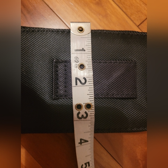 NEW in Box Phone Touch Purse, with 2 Straps,credit card,cash,ID, license holder. - Picture 12 of 15